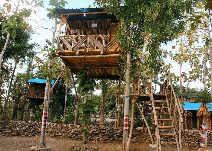 Nyuh Bengkok Tree House ホリデーパーク 2*