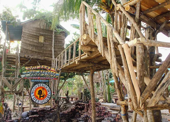 Nyuh Bengkok Tree House ホリデーパーク
