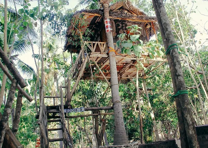 Nyuh Bengkok Tree House ホリデーパーク 2*